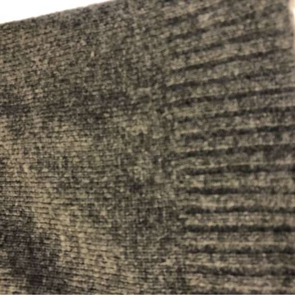 Denver Hayes 100% Lambs Wool V neck Sweater Men’s Small - Picture 2 of 7